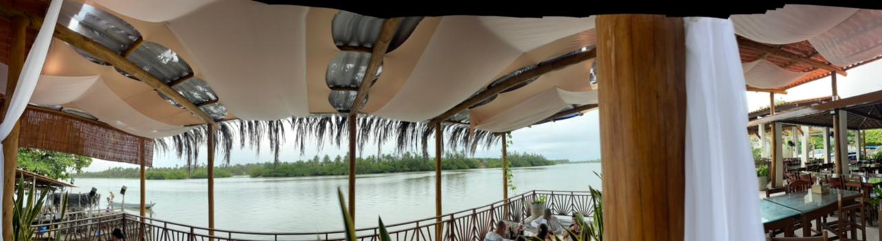 A vista linda da Lagoa Mundaú do Bar do Delegado, na Massagueira.